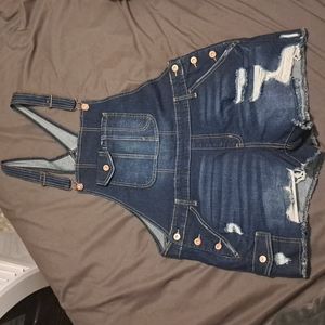 Overall shorts